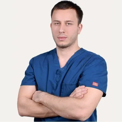 Доктор Цахаев Марат Халилович